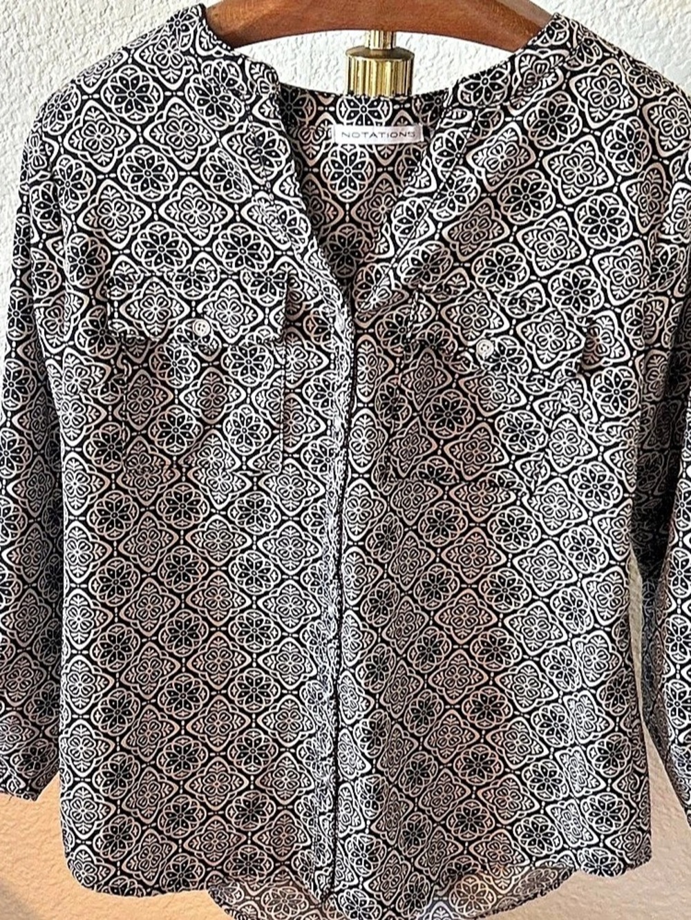 VIZIOTTI Button Down Shirt in Black & White Like New
